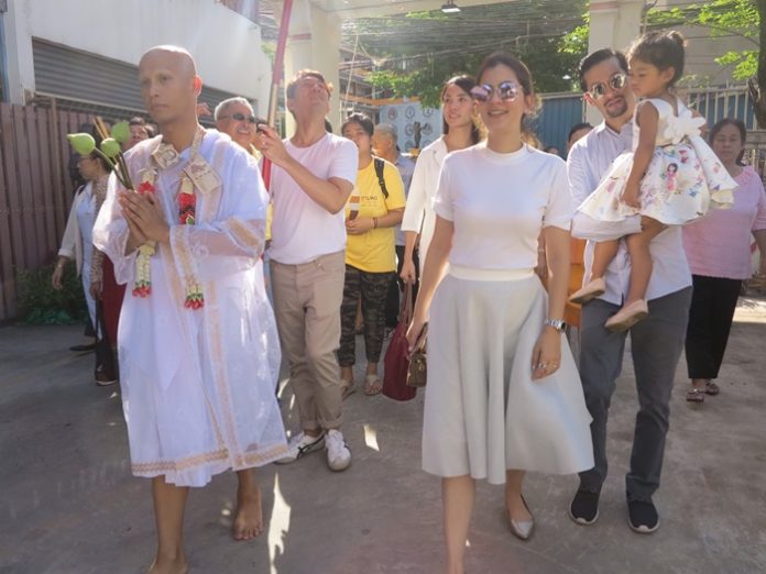 โอ อนุชิต 'โอ อนุชิต' บวชทดแทนคุณบิดามารดา ได้รับฉายา 'อนุชิโต' แปลว่า 'ผู้ชนะทั้งปวง'