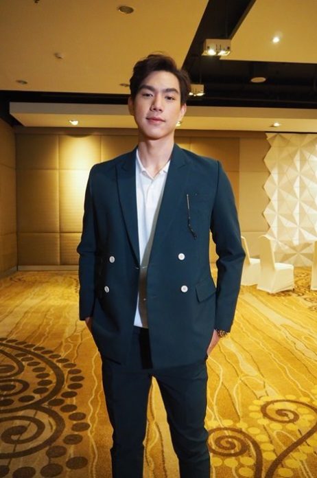 ไบร์ท