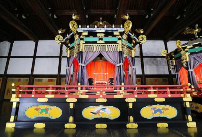 ญี่ปุ่นเร่งบูรณะ “พระราชบัลลังก์”