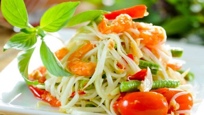 ส้มตำไทยติดท็อปเท็น
