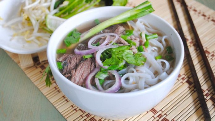 ส้มตำไทยติดท็อปเท็น
