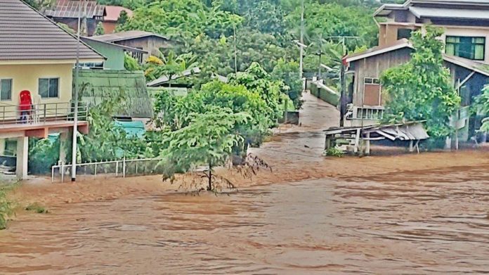 น้ำท่วมน่าน กว่า1พันหลังคาเรือนเดือดร้อน