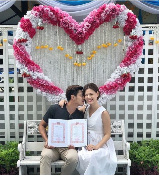 แต่งงานกันมานาน 2 ปี ‘แมน-เกล’ เพิ่งจูงมือจดทะเบียนสมรส ฉลองวันเกิดให้ฝ่ายชาย
