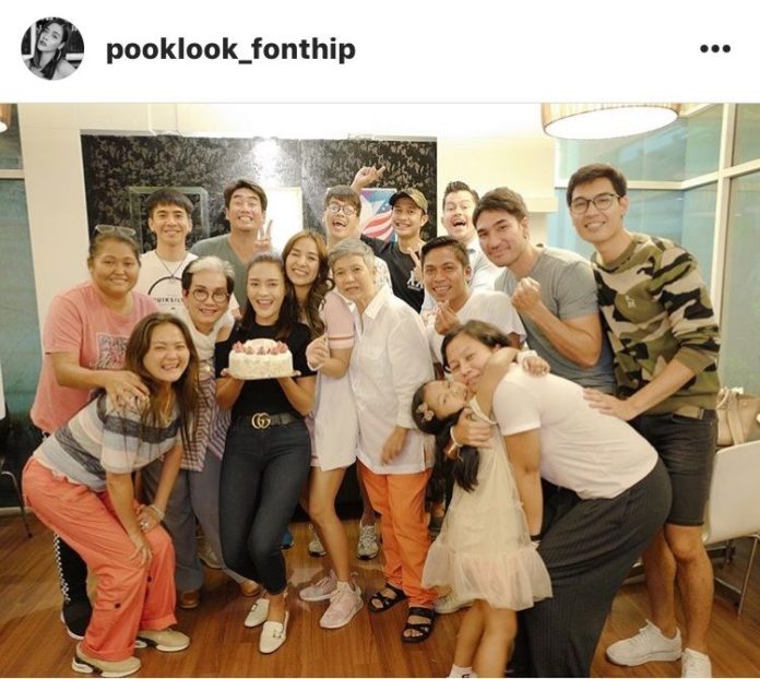 ‘โป๊ป’ เผยทำไมฉลองวันเกิดให้ ‘ปุ๊กลุก’ - เมินดราม่าไม่ให้แฟนคลับถ่ายรูป