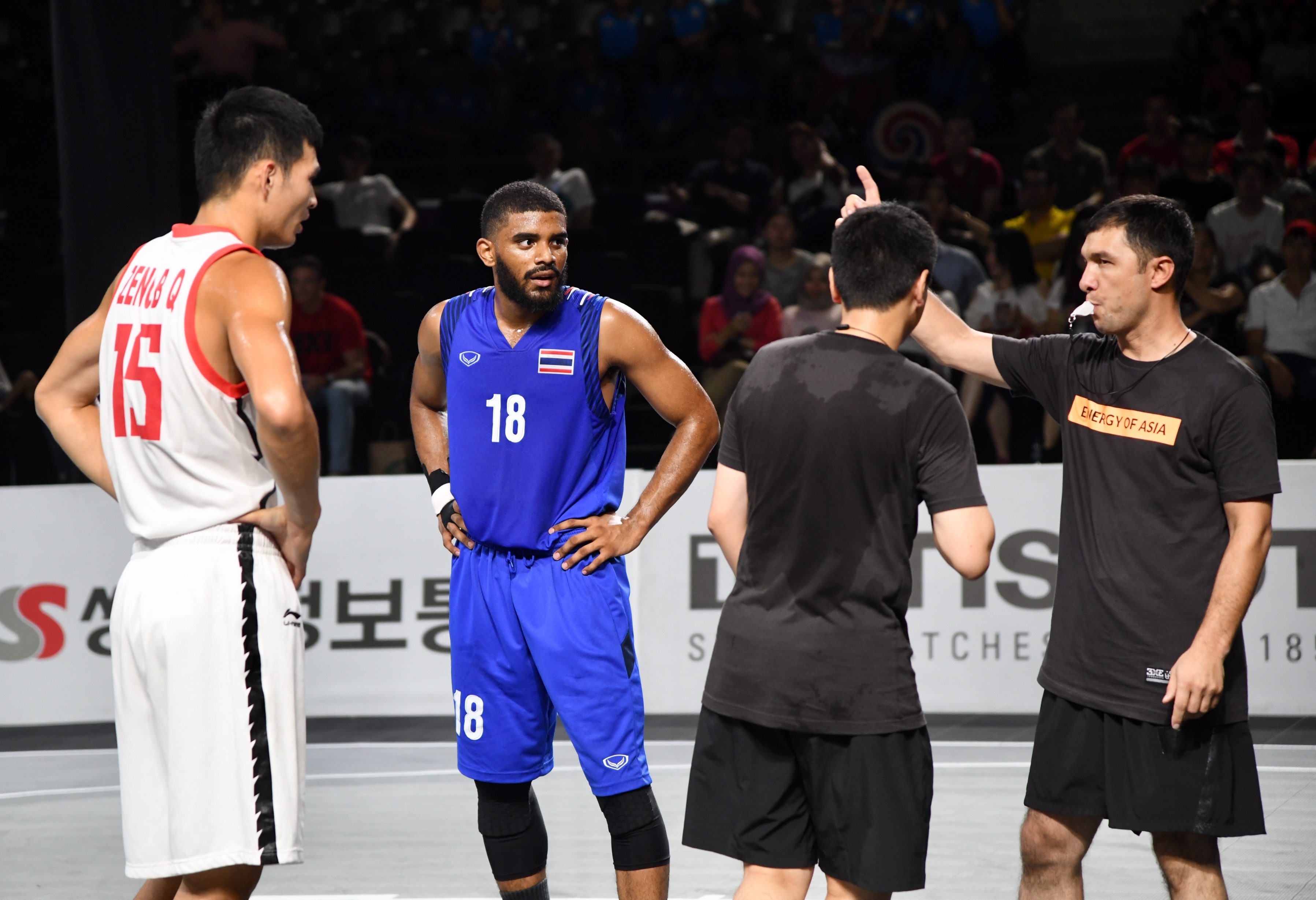 ยัดห่วง 3x3 พ่ายจีนหวุดหวิด รั้งท่ี 2 กลุ่มลิ่ว เอเชี่ยนเกมส์ - ต่างชาติขอถ่ายรูป โทนี่ คล้ายนักบาสชื่อดัง ยัดห่วง 3X3 พ่ายจีนหวุดหวิด รั้งท่ี 2 กลุ่มลิ่ว เอเชี่ยนเกมส์ - ต่างชาติขอถ่ายรูป โทนี่ คล้ายนักบาสชื่อดัง
