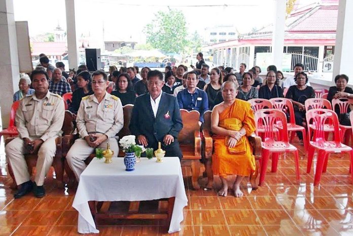 เผาศพน้องโก้ท่ามกลางความโศกเศร้าของญาติพี่น้อง