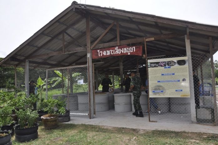 ทหาร