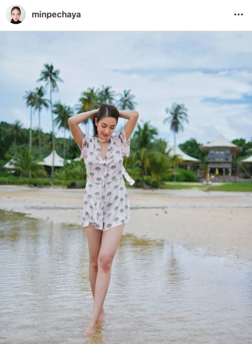 มิน จัดเต็มชุดว่ายน้ำ หลังเจอติงใส่เสื้อยืดลงทะเล-ยอมหวือขัดใจพ่อ