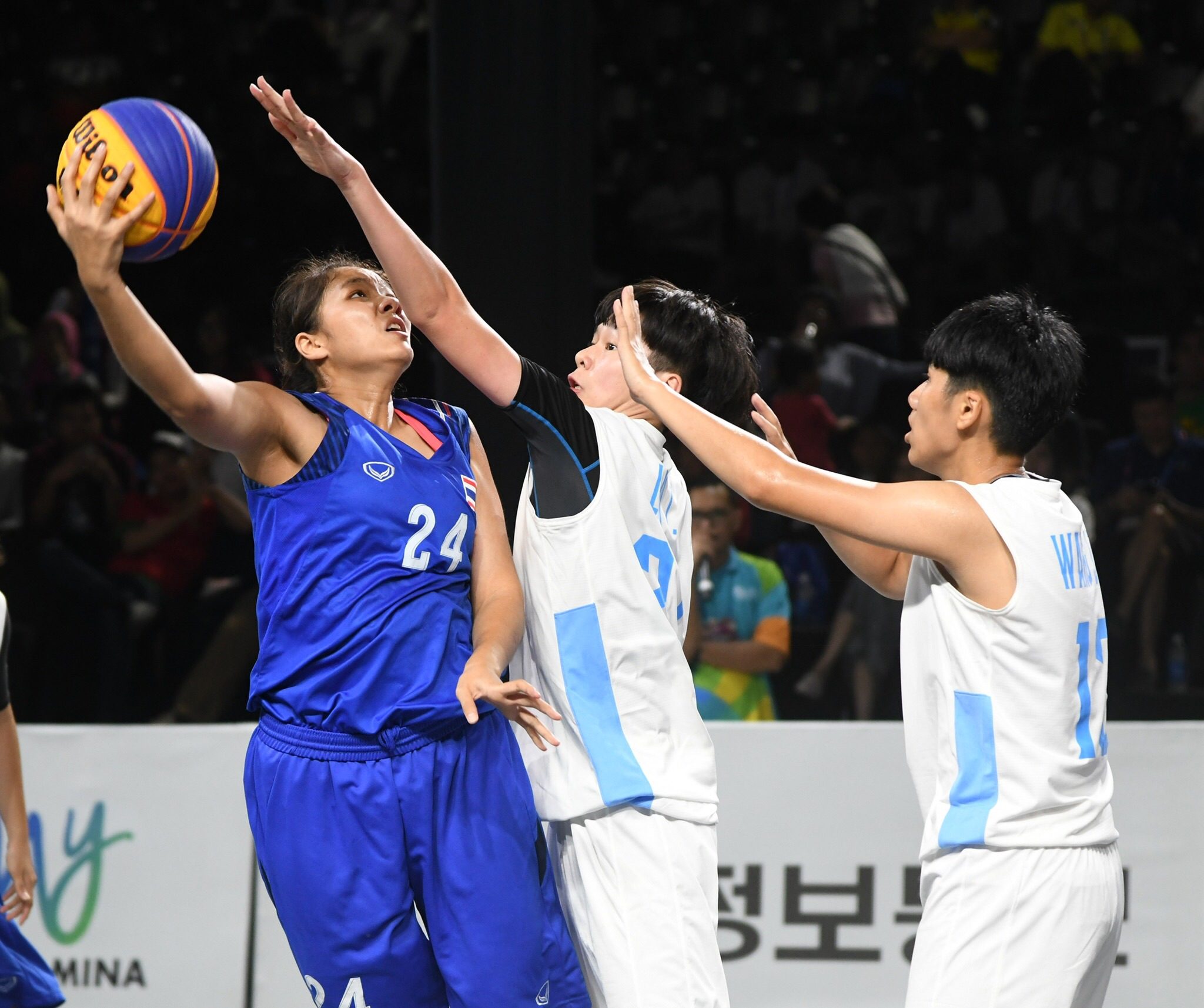 บาส 3x3 สุดเจ๋งโค่น ไต้หวัน ช่วงต่อเวลา ซิวทองแดงแรก เอเชี่ยนเกมส์ รอบ 52 ปี บาส 3X3 สุดเจ๋งโค่น ไต้หวัน ช่วงต่อเวลา ซิวทองแดงแรก เอเชี่ยนเกมส์ รอบ 52 ปี