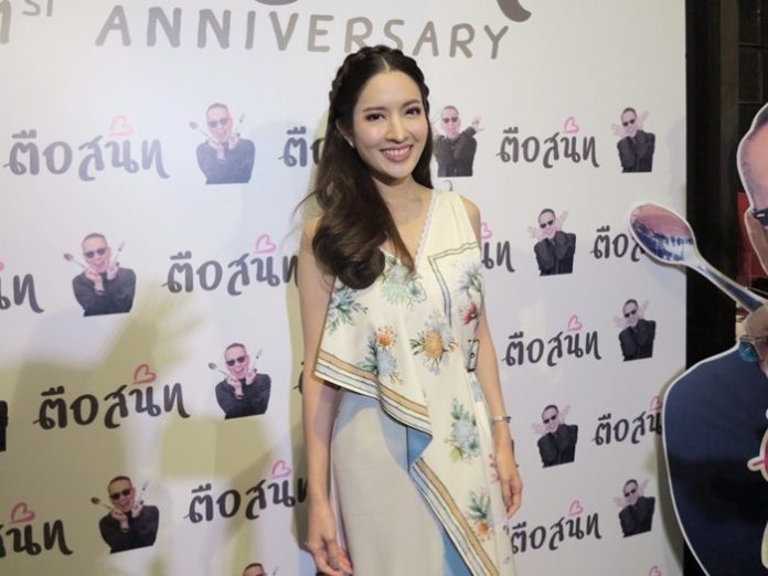 แอฟ-ทักษอร 'แอฟ' สุขใจพา 'ปีใหม่' เที่ยวทะเลบาหลี - เผย พร้อมหย่าแต่ติดปัญหาหลายอย่าง