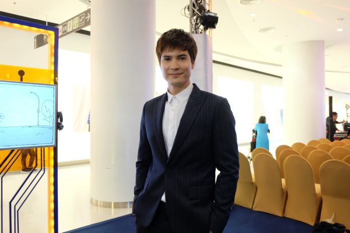“ไมค์” ปิดทางรัก “ปุ๊กลุก” แง้มคุยสาวในวงการ พร้อมเปิดเมื่อมั่นใจ