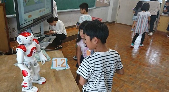 ครูสอนภาษาอังกฤษไม่พอ