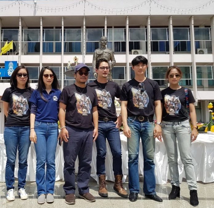 อนันดา รุดบวงสรวงอนุสาวรีย์ขุนพันธรักษ์ราชเดช เผยขณะแสดงมีเรื่องหวาดเสียว