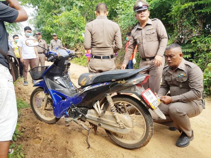 เจ้าหน้าที่ตำรวจลงตรวจสอบพื้นที่เกิดเหตุ