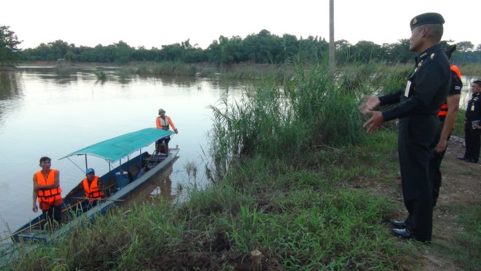 ญาติจุดธูปขอขมาเรือเจ้าแม่ ช่วยให้หาร่าง 3พลทาร