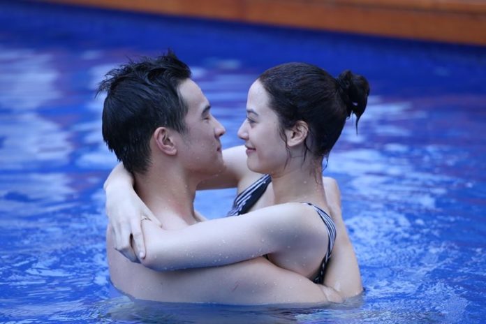 เจมส์ มาร์ เจมส์ มาร์