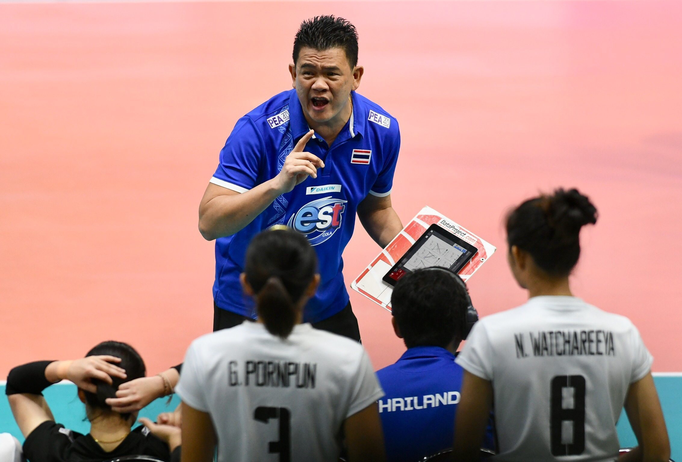 'โค้ชด่วน' ชี้วอลเลย์บอลชิงแชมป์โลกสำคัญต่อตั๋วโอลิมปิก 'โค้ชด่วน' ชี้วอลเลย์บอลชิงแชมป์โลกสำคัญต่อตั๋วโอลิมปิก