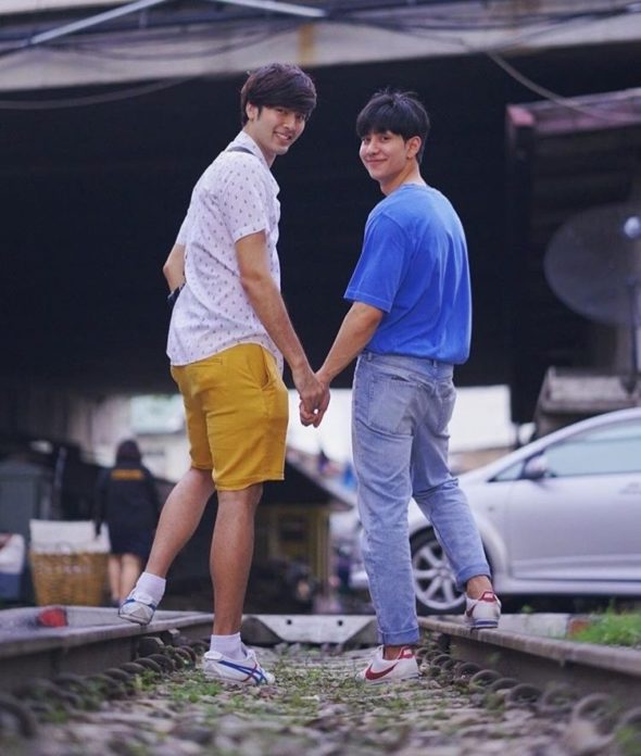 บอมบ์ ยก ม่อน เป็นน้องชายคนสนิท ขอโทษแคปชั่นทำเข้าใจผิด