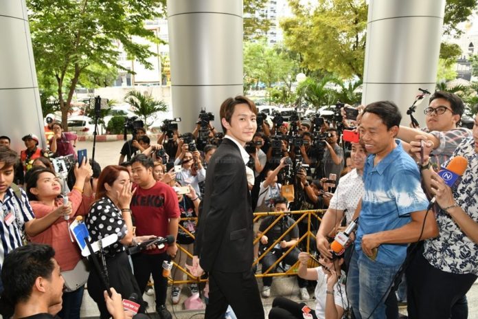 กัปตัน ชลธร