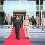 ผบ.ทหารสูงสุด ฝากเหล่าทัพ แจงเส้นทางสู่ประชาธิปไตยสมบูรณ์ ของรัฐบาล
