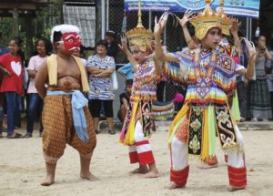 สานภูมิปัญญาท้องถิ่นสารทเดือนสิบ3จว.ใต้
