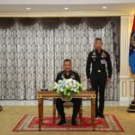 'บิ๊กแดง' รับมอบนโยบาย 'กองทัพ' ปกป้องสถาบันเต็มขีด - ใช้งบประมาณ 'โปร่งใส'
