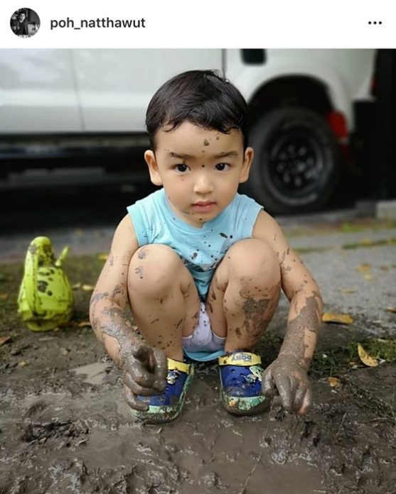 ป๋อ-ณัฐวุฒิ ป๋อ-ณัฐวุฒิ