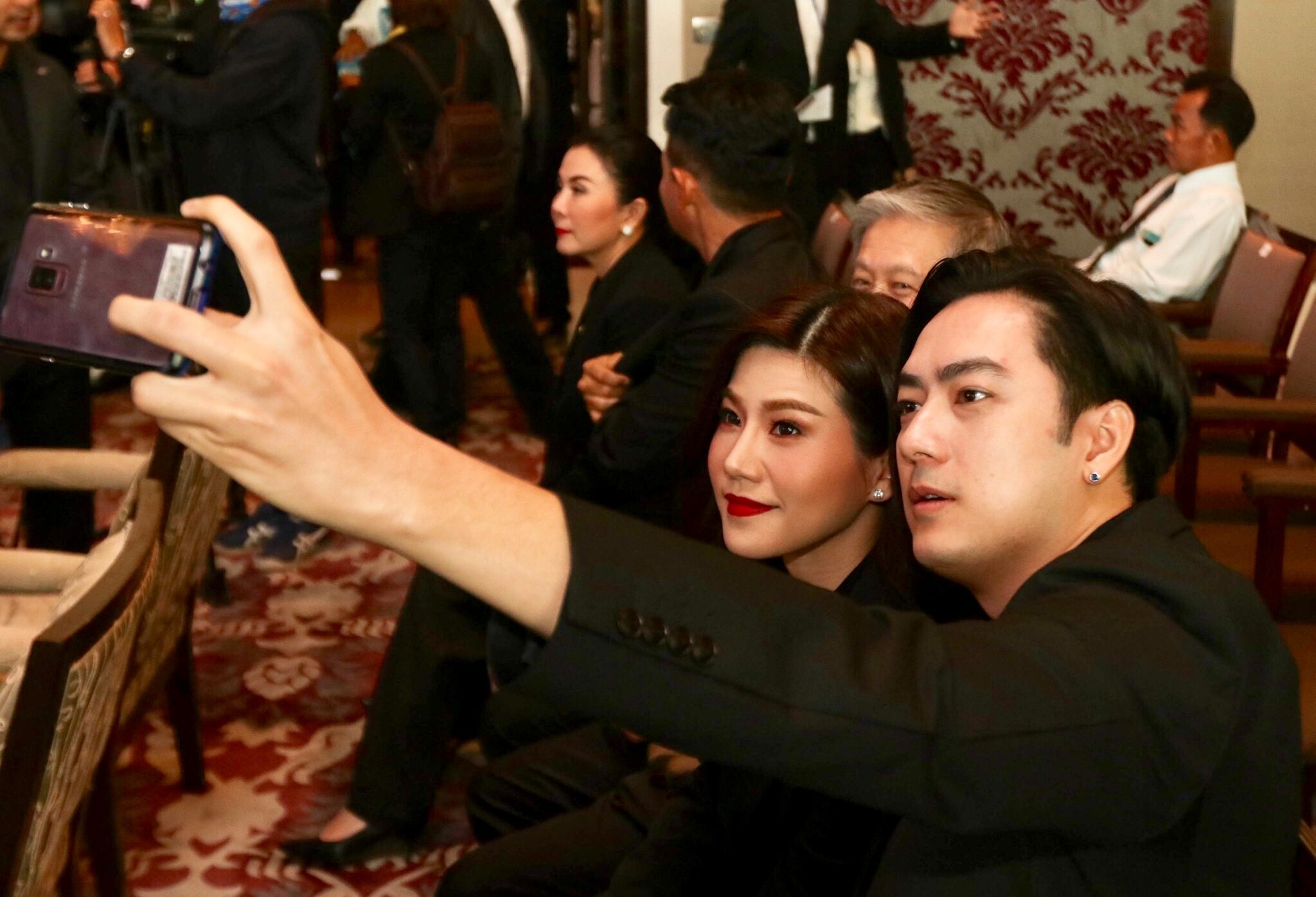 "ฟิลม์-รัฐภูมิ" โผล่ร่วมพรรคพลังท้องถิ่นไท