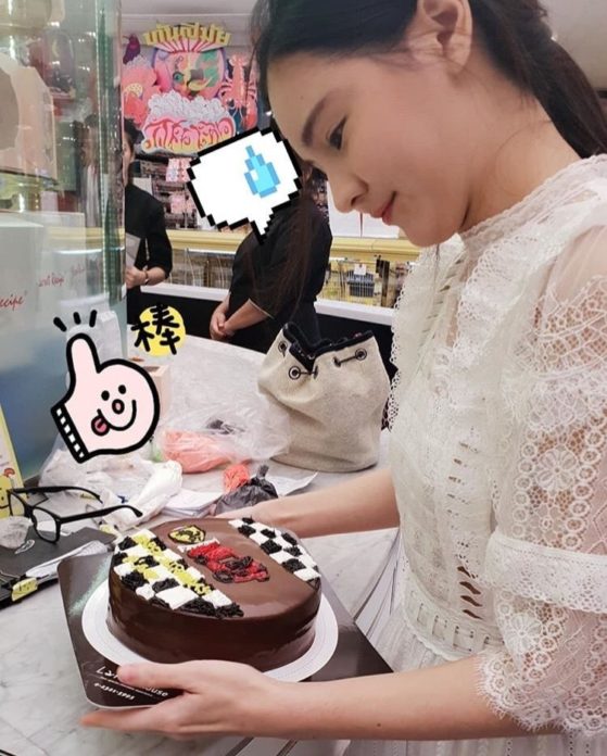 ออม ออม เซอร์ไพรส์วันเกิด แอมป์ จัดรถให้ตามคำขอ แฉหวานใจเป็นคนแสบ