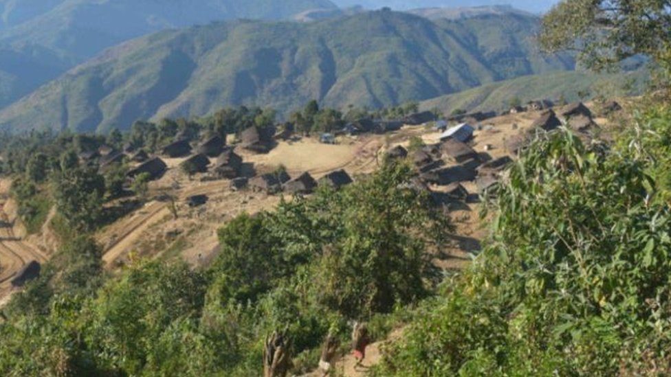 ကျေးရွာအများစုဟာ တောင်ထိပ်တွေမှာတည်ထားတာဖြစ်