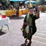 ใกล้หวยออก! ‘นาคน้อย’ รำถวายปู่ศรีสุทโธ เซียนหวยลุ้นชูมือบอกใบ้เลขเด็ด