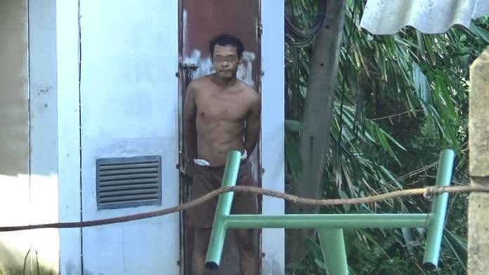 หนุ่มคลั่งยาบ้า
