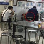 ขุดแฉซ้ำ เจ้าของร้านข้าวมันไก่ดัง ประจานลูกค้า ทำคลิปจุดไฟแกล้งหมา (คลิป)