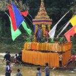 ชักพระทางน้ำ ตื่นตาตื่นใจ! ประเพณีโบราณ นักท่องเที่ยวนับพันร่วมงานแน่น