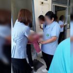 สาวผวา! เห็น คนท้องใกล้คลอด เบ่งลูกเองในห้องน้ำ โวยพยาบาลให้รอหมอจนทนไม่ไหว