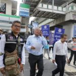 เทือกโดนอีก! ห้างหรูใจกลางสุขุมวิท ไม่ให้ลุงกำนันเข้า ระหว่างเดินคารวะแผ่นดิน!