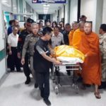 ลูกศิษย์แห่อาลัย 'หลวงปู่แขก' เกจิดังเมืองสองแคว มรณภาพ อายุ 94 ปี พรรษา 70