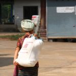 มูลนิธิป่อเต็กตึ๊ง ช่วยคลายหนาว เดินหน้าต่อเนื่อง แจกผ้าห่มให้ชาวตาก