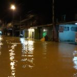 ฝนถล่มบางสะพานไม่หยุด ท่วมชุมชน รพ.เร่งย้ายผู้ป่วยหนีน้ำ