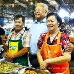คนชุมพรเป่านกหวีดรับ! ปรับทุกข์ราคายาง สุเทพ ลั่นไม่เห็นด้วย เลื่อนเลือกตั้ง