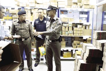 สดสนามข่าว : ตามบิ๊กโจ๊กทลายแก๊งแสบ ยัดเยียดพัสดุเก็บปลายทาง 3 เดือน-ฟันยอดเงิน 15 ล้าน