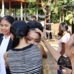 เผาแล้วศพสาวเหยื่อ สาดน้ำกรด ‘น้องเตเต้’ รำส่งวิญญาณแม่ทั้งน้ำตา