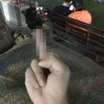 ดราม่า ลอยกระทง เพจเกรียนแอบถ่ายคู่รัก ชูนิ้วกลางด่าหยาบ