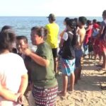 ปราณบุรี ทะเลคลั่ง! คลื่นดูดร่างหนุ่ม 18 ดับ เพื่อนอีก 4 หนีตายขึ้นฝั่ง (คลิป)