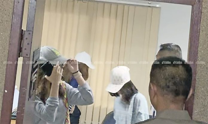 สดจากสนามข่าว : ผ่าแผนนศ.สาวจับอจ.หื่น แท็บเล็ตถ่ายใต้กระโปรง คดีฉาวในม.ดังเชียงใหม่
