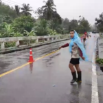 ประจวบฯวิกฤตหนัก! น้ำป่าทะลักซัดสะพานขาด ปิดถนนสายหลัก รถผ่านไม่ได้