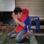 หนุ่มพิลึก! หลอนยา มารยาทงาม เดินผ่านไหว้ทุกคน ไหว้เก่งกว่าส.ส.