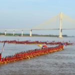 ฮือฮาเรือมังกรเขมร-ทุบสถิติยาวที่สุดโลก 87.3 เมตร งบประมาณเกือบ 2 ล้าน