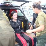 พริตตี้สาว เจ็บ! ชนสนั่น 3 คันรวด เบรกไม่ทันรถพังยับ