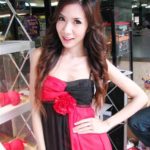 เปิดประวัติ อ้อแอ้ พริตตี้-เอ็มซีสาวสุดสวย ที่มาสมัครสมาชิก พรรคพลังประชารัฐ